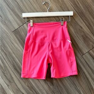Tavi stash & dash biker shorts 6”